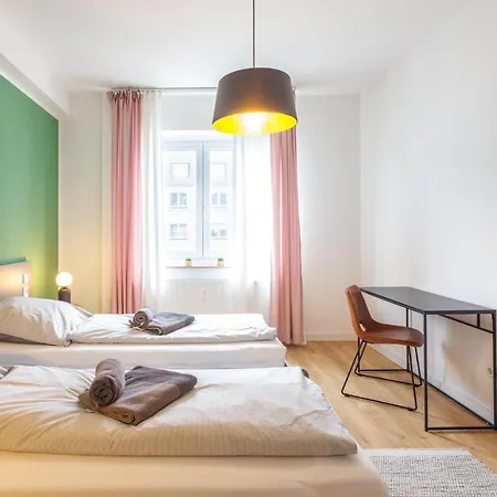 Apartment Glueck Auf Hufelandstrasse *
