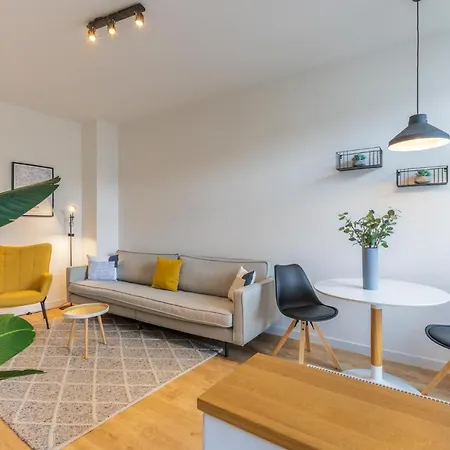 Glueck Auf Hufelandstrasse 아파트