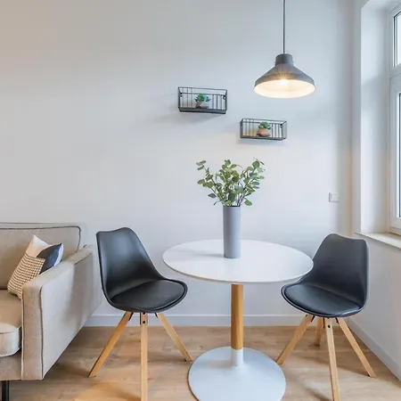 아파트 Glueck Auf Hufelandstrasse 에센