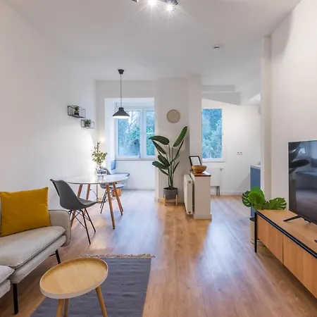 아파트 Glueck Auf Hufelandstrasse