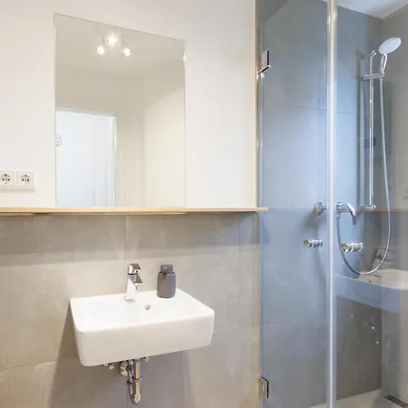 Glueck Auf Hufelandstrasse *