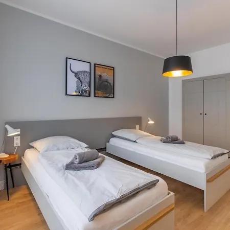 Glueck Auf Hufelandstrasse *