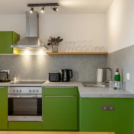 Glueck Auf Hufelandstrasse