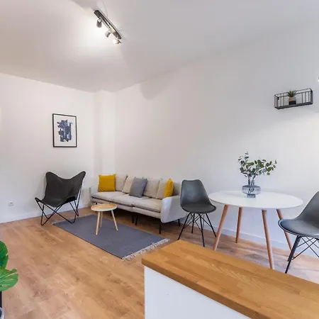 Apartment Glueck Auf Hufelandstrasse Essen