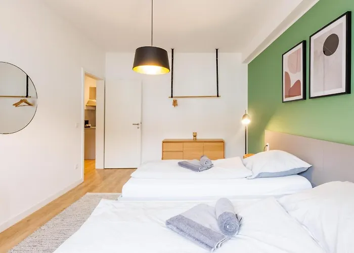 Glueck Auf Hufelandstrasse