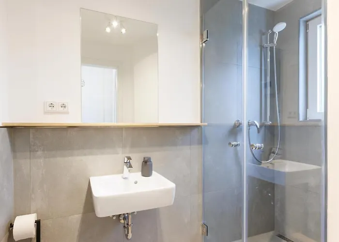 Glueck Auf Hufelandstrasse *