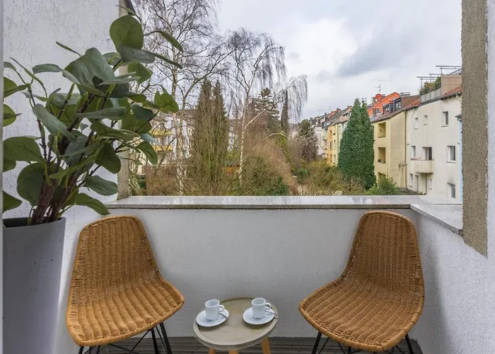 Glueck Auf Hufelandstrasse إسن