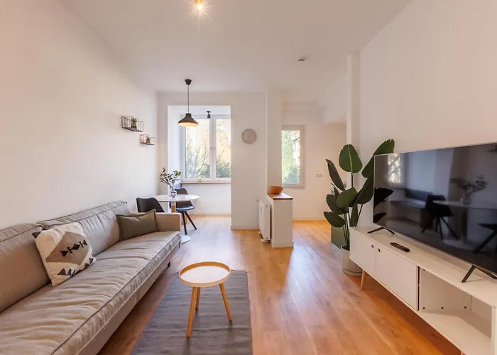 Glueck Auf Hufelandstrasse * Essen