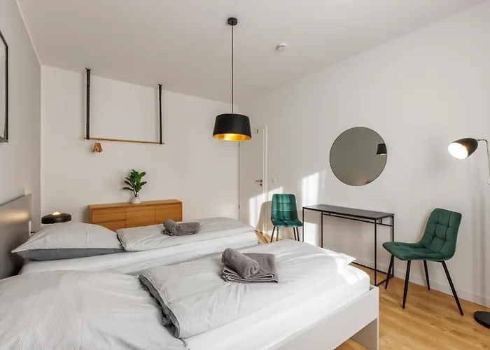 Glueck Auf Hufelandstrasse